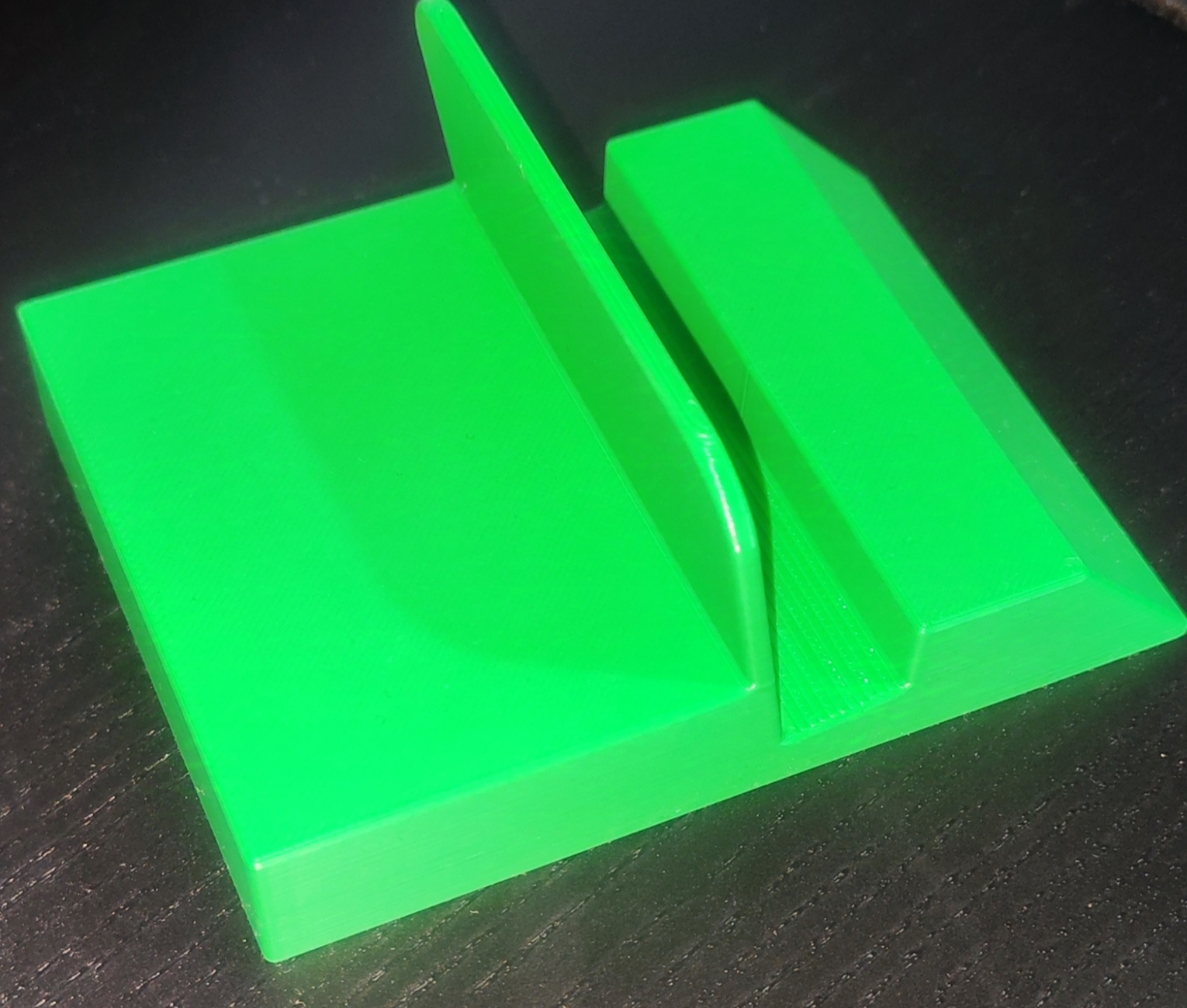 Compact Phone Stand with Sleek Design